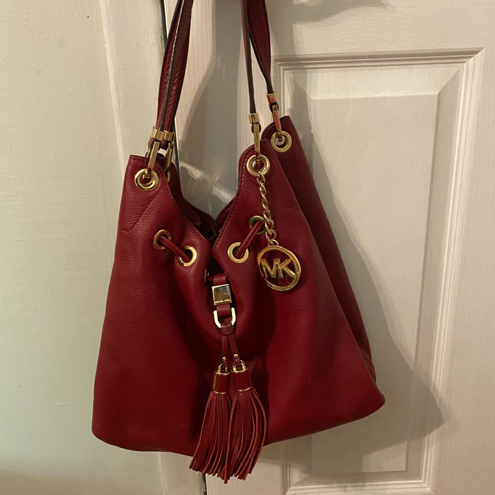 Micheal Kors | Camden Tassel Accent Drawstring